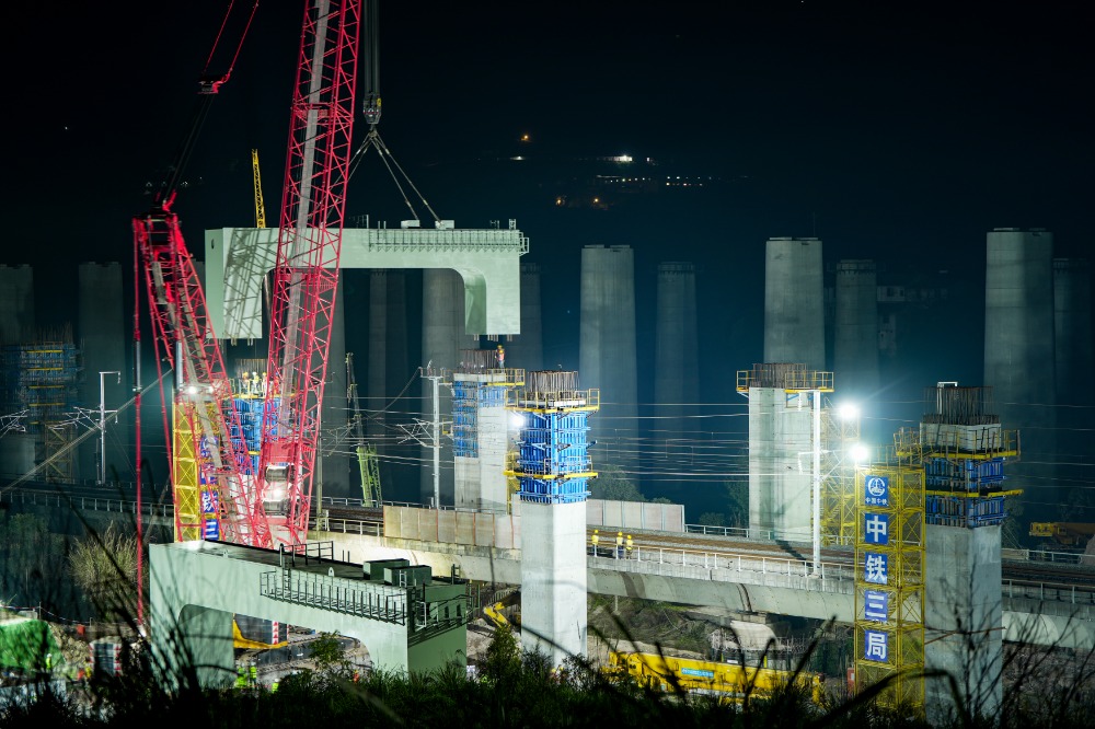 运机集团获得实用新型专利授权:“一种带式输送机的折叠式托辊横梁”